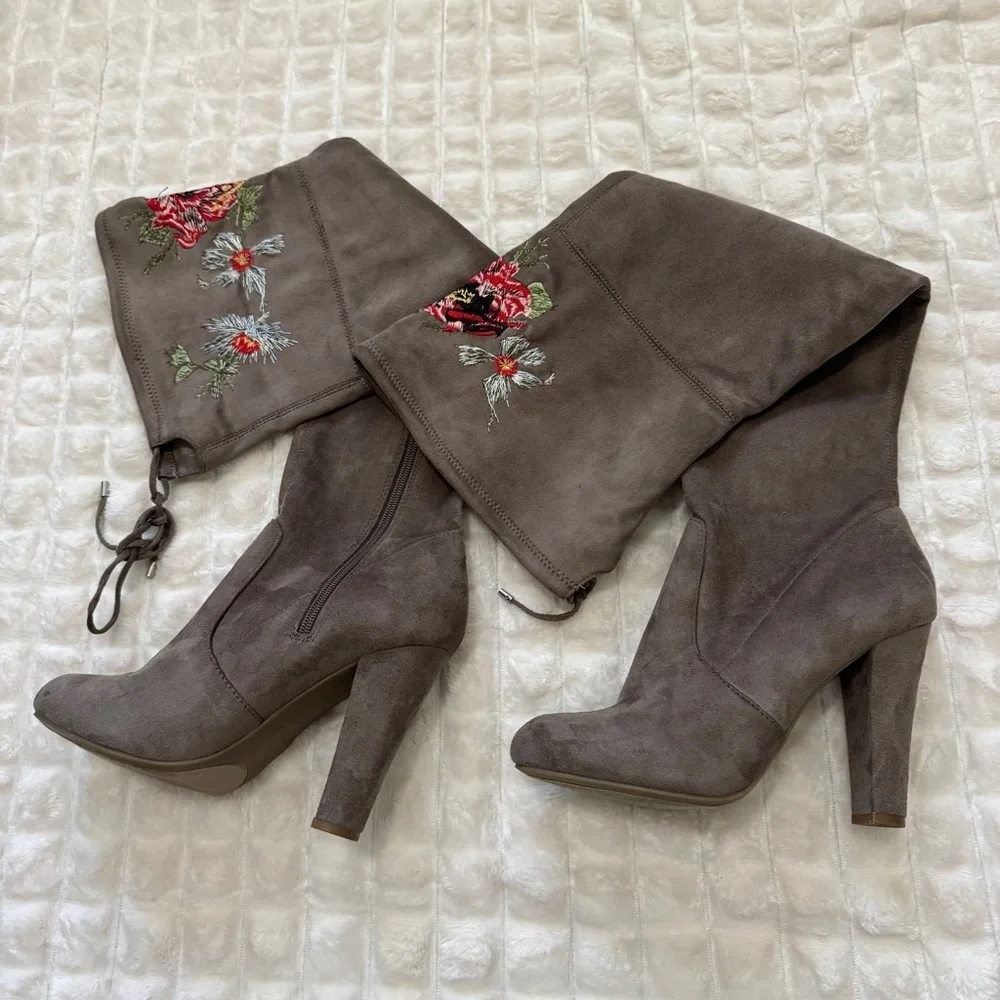 Zigi Soho 9 Bryna Faux Suede Over the‎ Knee Floral Embroidered Heel Boots Boho